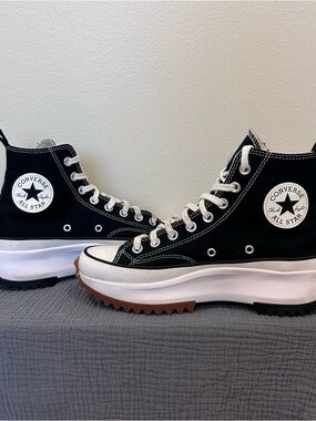 Converse Black White Run Star Hike Platform Canvas Run Star Size women 8.5